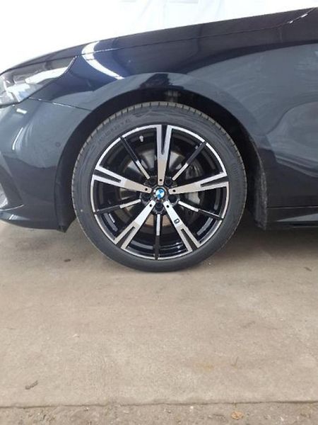 BMW Řada 5 540d xDrive Touring - fotka 3 z 5