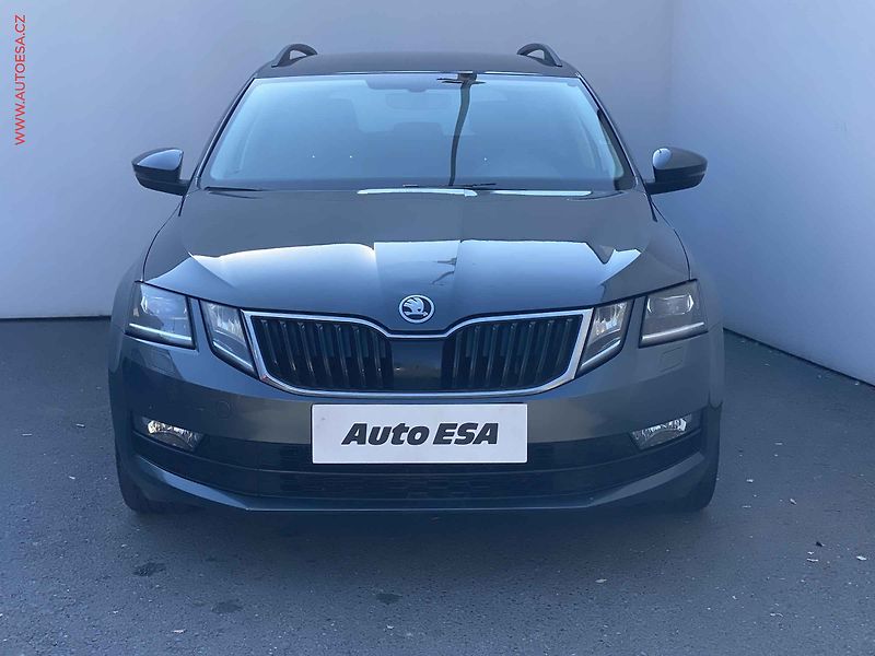 Škoda Octavia (2018) 1.4TSI, 1.maj,ČR, Ambition - fotka 2 z 16