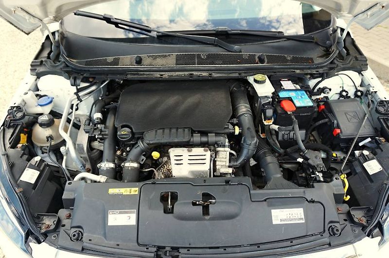 Peugeot 308 (2016) 308 ACTIVE 1,2 PT 81 kW - fotka 45 z 46