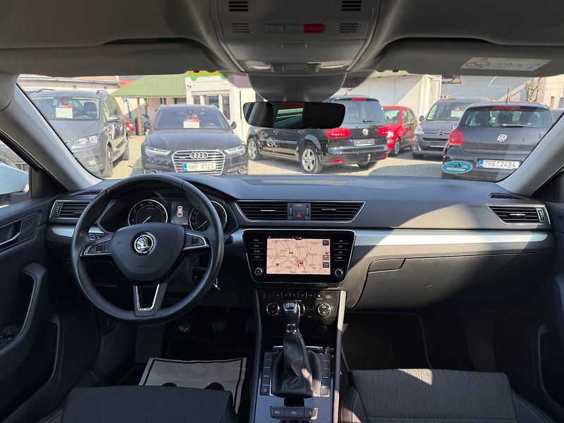 Škoda Superb 1.4 TSI AMBITION - fotka 7 z 13