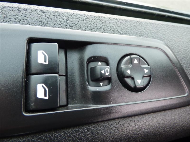 Toyota ProAce 2,0 130kw,automat  Family Comf - fotka 23 z 54