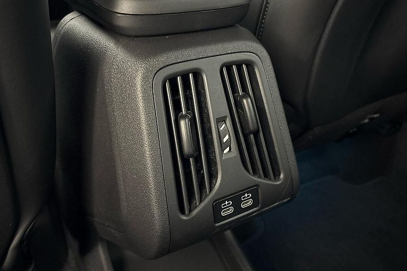 BMW X1 M35i xDrive - fotka 23 z 25