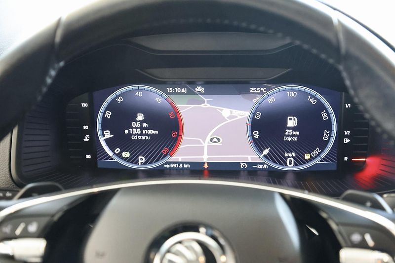 Škoda Karoq (2023) 2.0TDI DSG LED Navi Display  - fotka 30 z 32