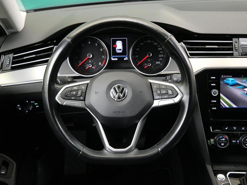 Volkswagen Passat - fotka 13 z 24