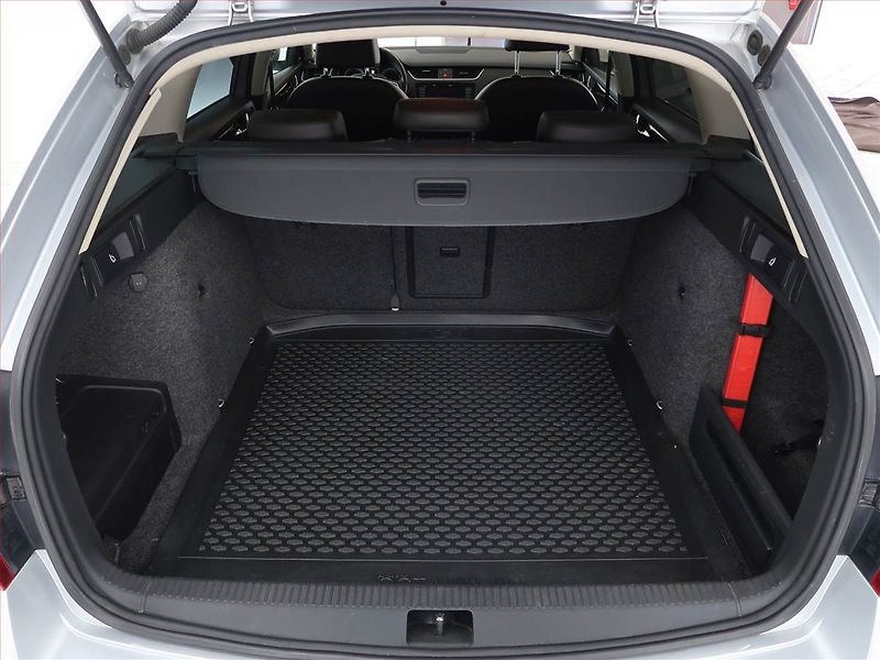 Škoda Octavia (2016) Laurin&Klement 2.0 TDI - fotka 14 z 20