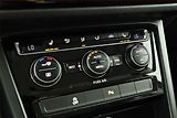 Volkswagen Touran (2016) 1.6 TDI, Navi, Tempomat - náhled 10