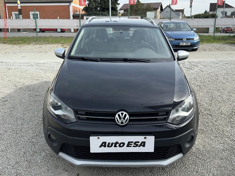 Volkswagen Polo (2011) 1.4 i, AC, temp - fotka 2 z 19