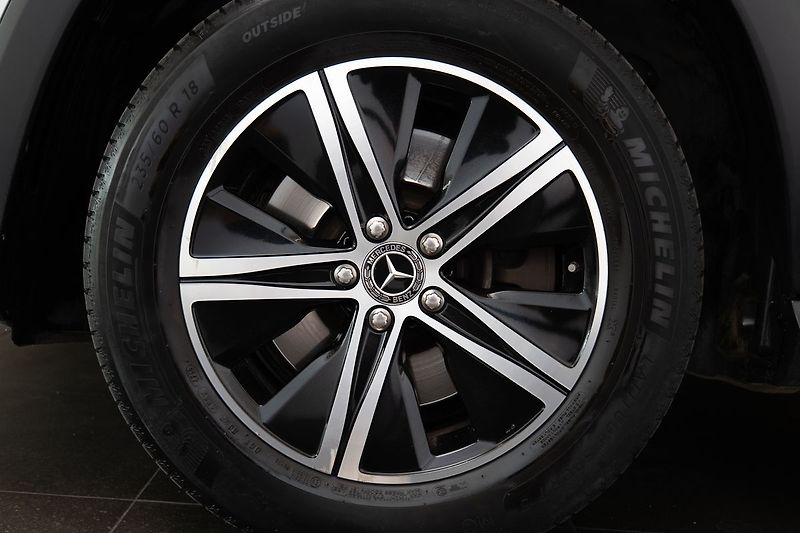 Mercedes-Benz GLE 350d 4MATIC / vzduch - fotka 19 z 21