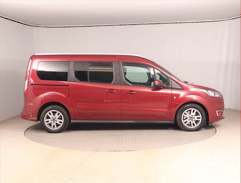 Ford Tourneo Connect (2020) Maxi Titanium 1.5 EcoBlue - fotka 6 z 15