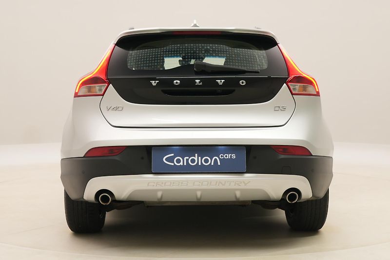 Volvo V40 CC D3 MOMENTUM AUT  - fotka 10 z 43