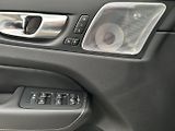 Volvo XC60 2.0  B4 4x4 ULTIMATE - náhled 17