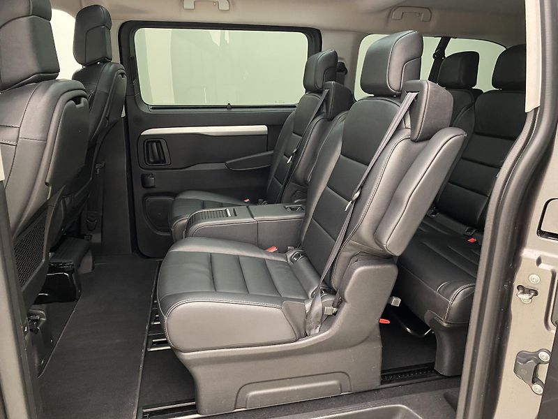Toyota ProAce Verso 2.0 D-4D 130kW L2 AUT CZ - fotka 5 z 52