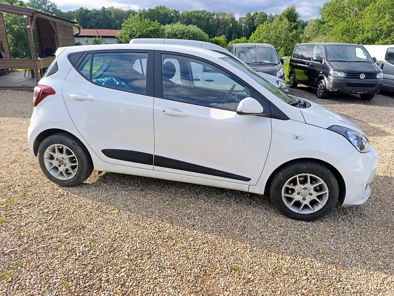 Hyundai i10 (2019) 1.0 Family club - fotka 5 z 23