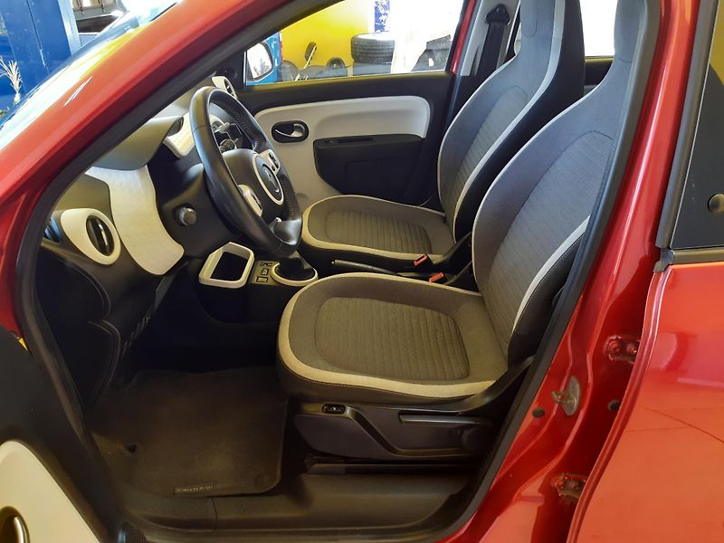 Renault Twingo 0.9 i KLIMA TEMPOMAT vyhř.seda - fotka 8 z 20