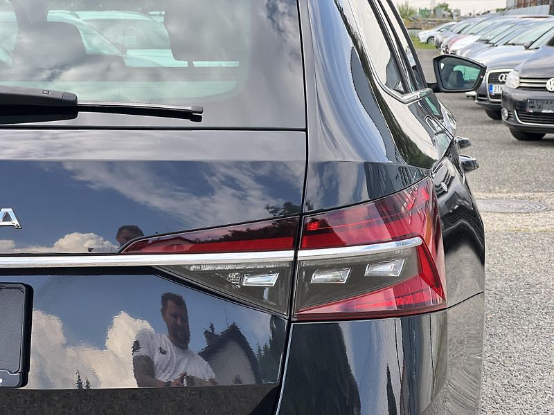 Škoda Superb 2.0TDi 110kw L&K ČR 1.MAJ DPH - fotka 49 z 50