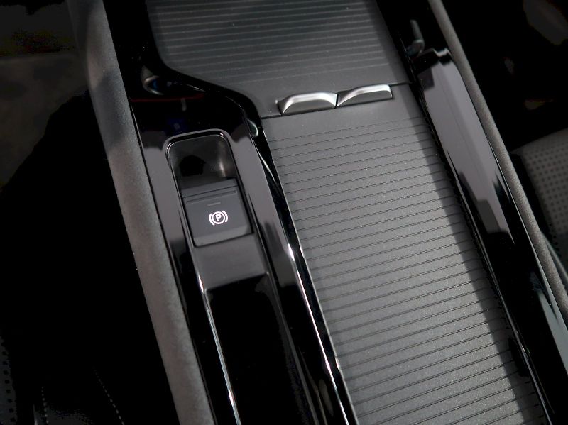 Škoda Superb (2025) SPORTLINE 2.0TSI 195KW 4x4 DSG - fotka 39 z 50
