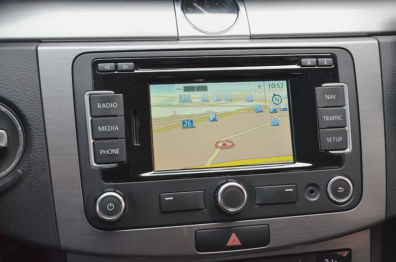 Volkswagen Passat (2014) 2.0 TDi 103kW Bi-XENON / TAŽNÉ - fotka 35 z 39