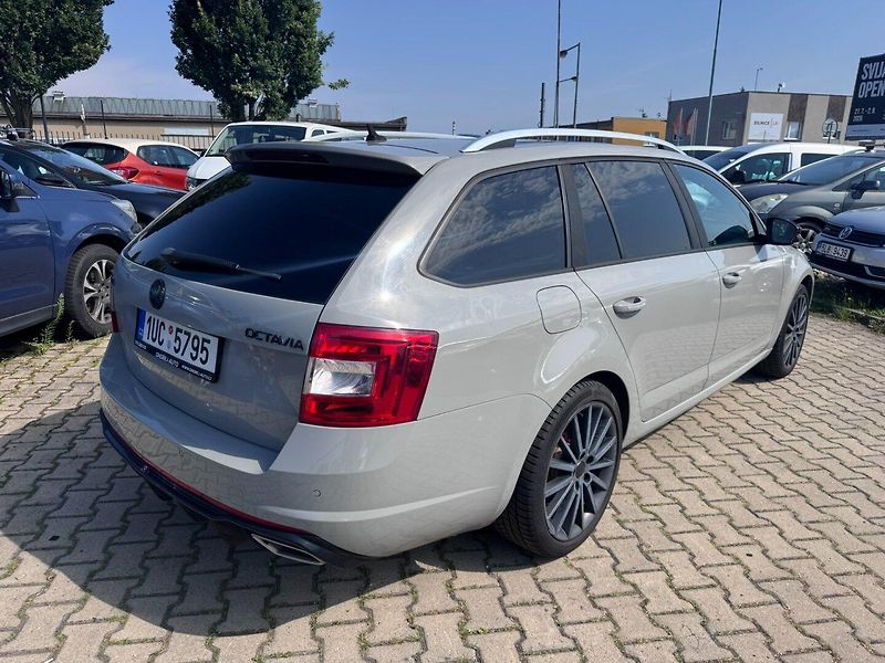 Škoda Octavia (2013) RS 2,0 TDI 135 KW DSG - fotka 6 z 47