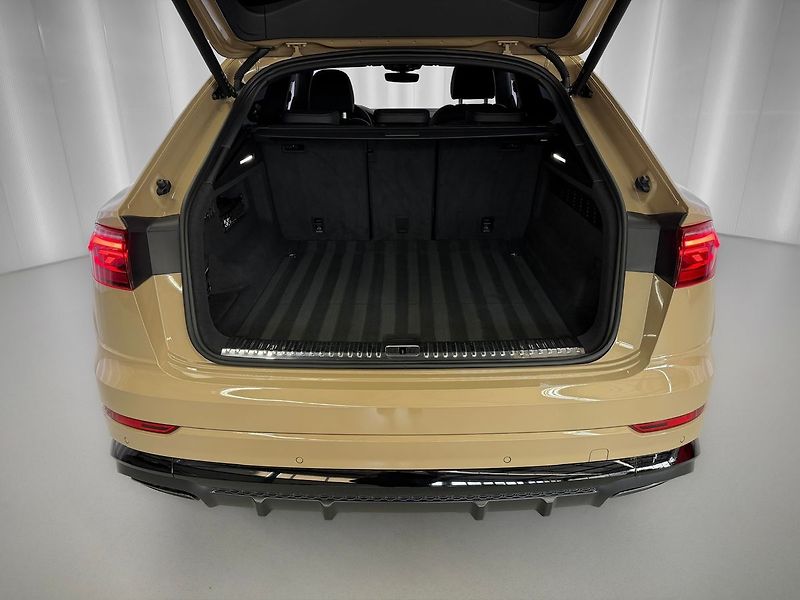 Audi Q8 50TDI QUATTRO S-LINE, PANORAMA - fotka 36 z 37