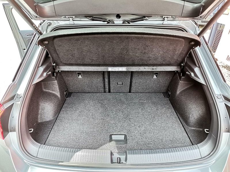 Volkswagen T-Roc (2025) 2.0TSi 221kw R DSG 4x4 - fotka 31 z 40
