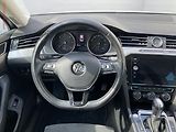 Volkswagen Passat (2019) 2.0 TDi, Highline, DSG, +ALU - náhled 11