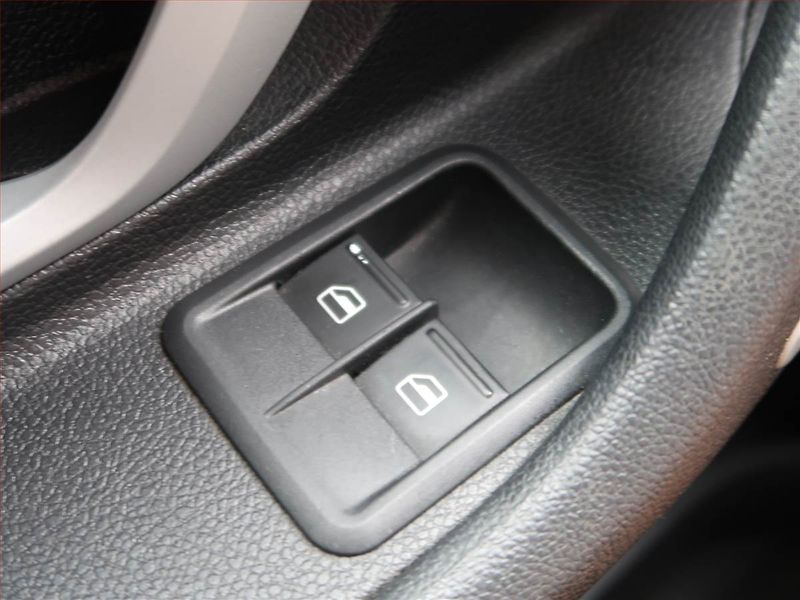 Škoda Fabia (2008) Ambiente 1.4 16V - fotka 15 z 15