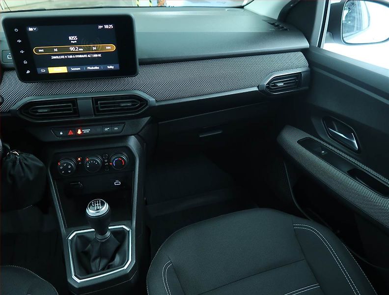 Dacia Sandero (2022) 1.0 TCe LPG, LPG, Serv.kniha - fotka 8 z 17
