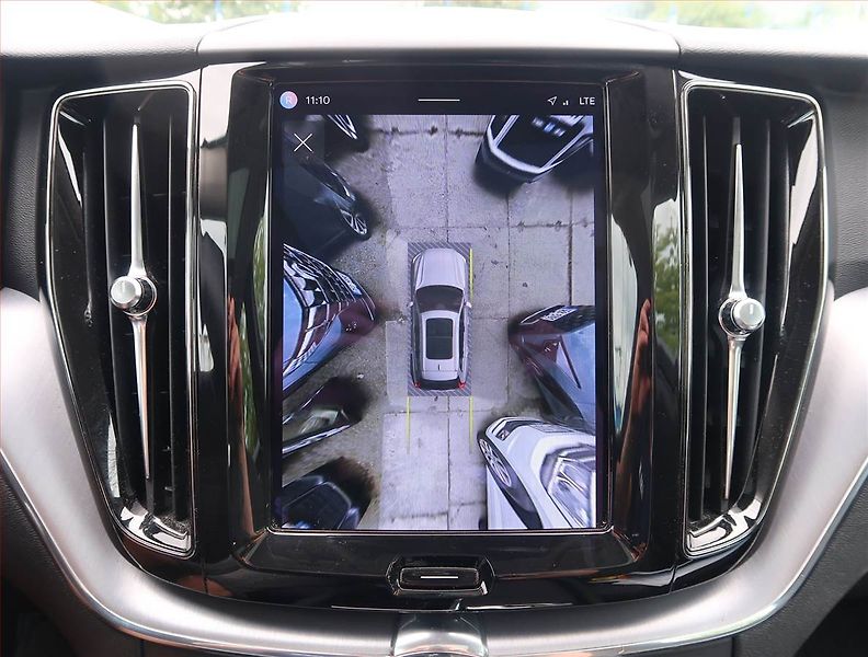 Volvo XC60 (2022) T6 Recharge - fotka 17 z 29