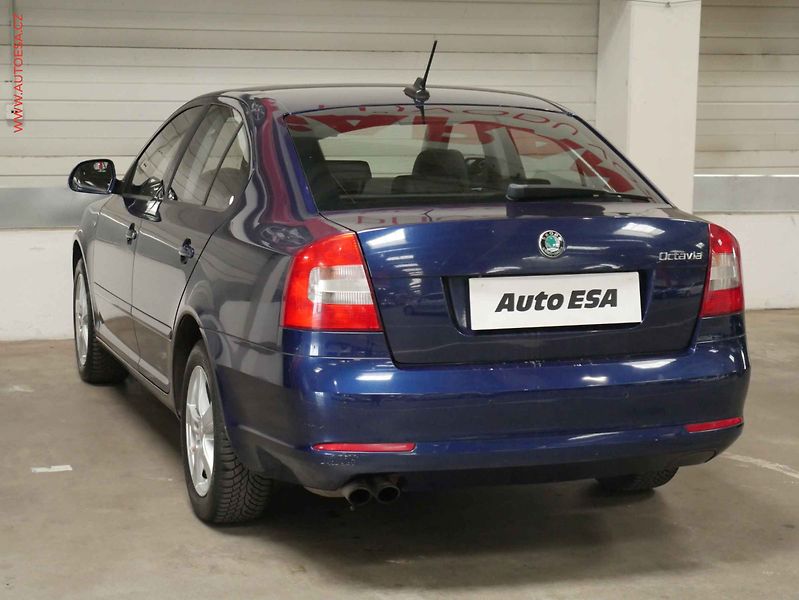 Škoda Octavia (2011) 2.0TDI, ČR, DSG - fotka 4 z 23