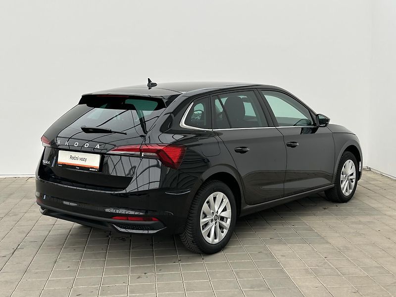 Škoda Scala 1.0 TSI Top selection - fotka 2 z 28