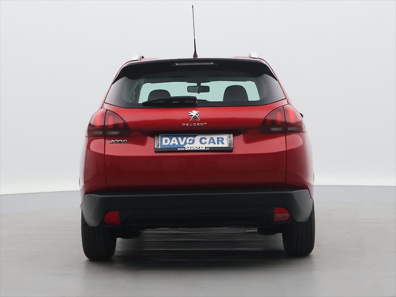 Peugeot 2008 1,2 PureTech 60kW CZ Active - fotka 6 z 28