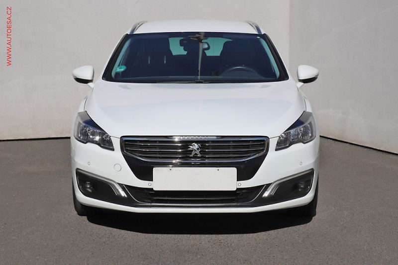 Peugeot 508 (2015) 2.0HDi, AT - fotka 2 z 3
