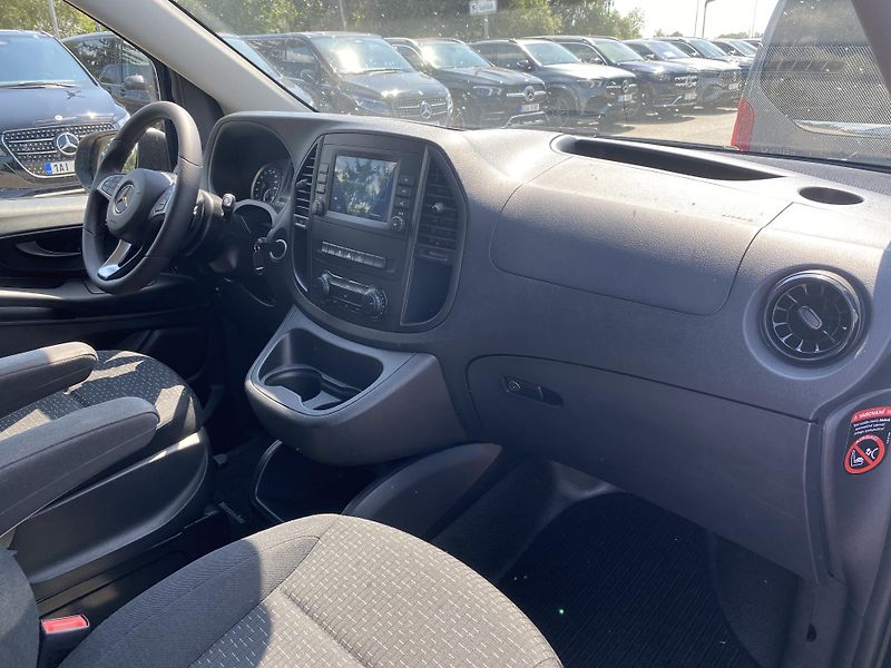 Mercedes-Benz Vito 114 CDI/L Tourer Pro - fotka 15 z 25