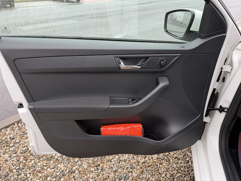 Škoda Fabia III 1,0 TSi/81kW - Ambition  - fotka 9 z 58