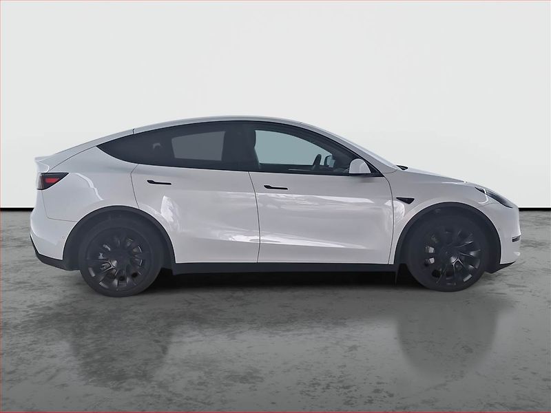 Tesla Model Y (2022) Long Range AWD 79kWh, SoH 91% - fotka 6 z 31
