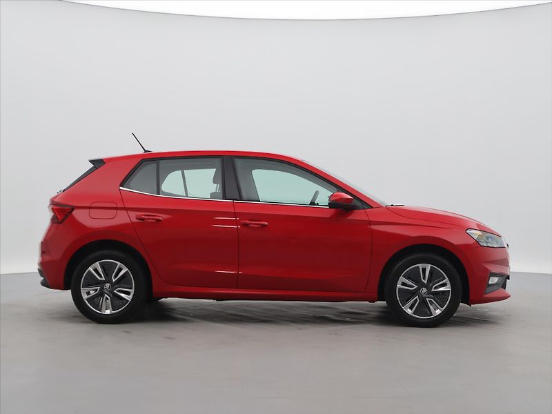 Škoda Fabia 1,5 TSI 110kW DSG Style 1.Maj - fotka 8 z 32