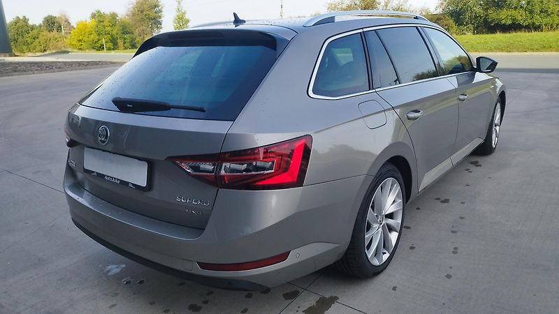 Škoda Superb 2.0TDI,LK,4X4volat-608 081 843 - fotka 4 z 21