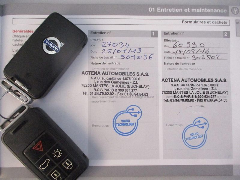 Volvo XC60 2.4 D5*AWD*NAVI*198 tkm*SUMMUM - fotka 51 z 56