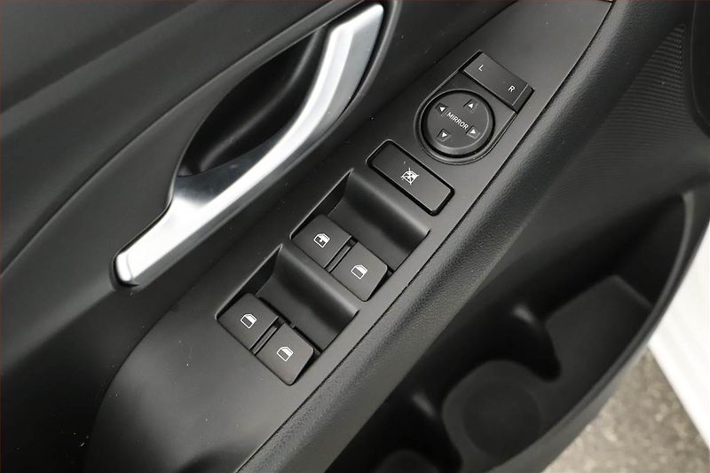 Hyundai i30 (2019) 1.0 T-GDI, Serv.kniha - fotka 9 z 13