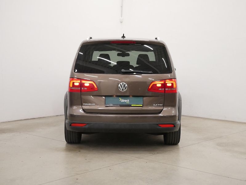 Volkswagen Touran - fotka 6 z 26