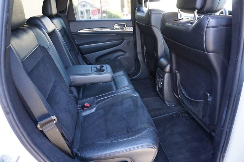 Jeep Grand Cherokee (2012) 3,0 - fotka 29 z 34