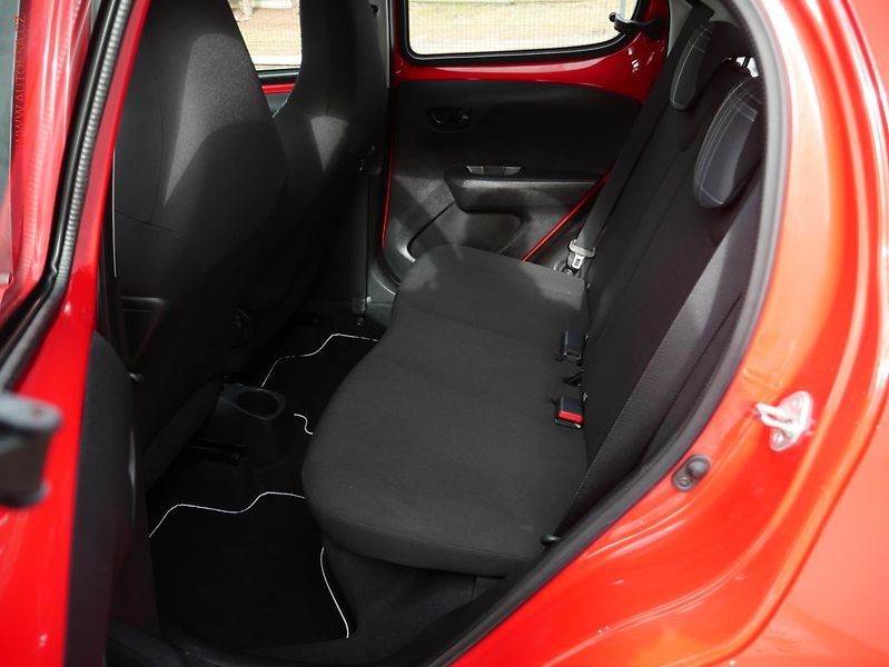Peugeot 108 (2018) 1.2PT, Style - fotka 10 z 15