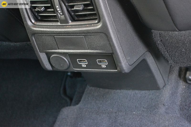 Renault Arkana Techno mild hybrid 140 EDC - fotka 16 z 47