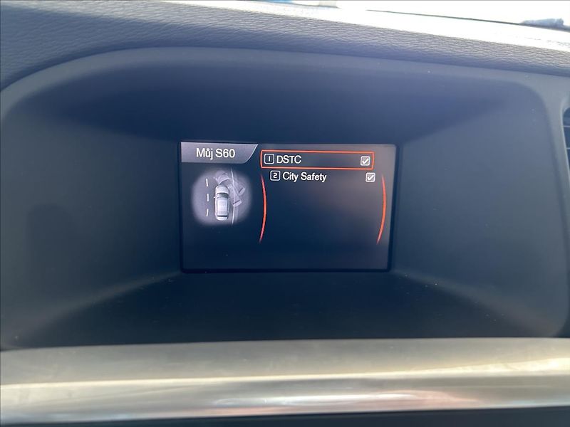 Volvo S60 1,6   D2,84kW - fotka 16 z 22
