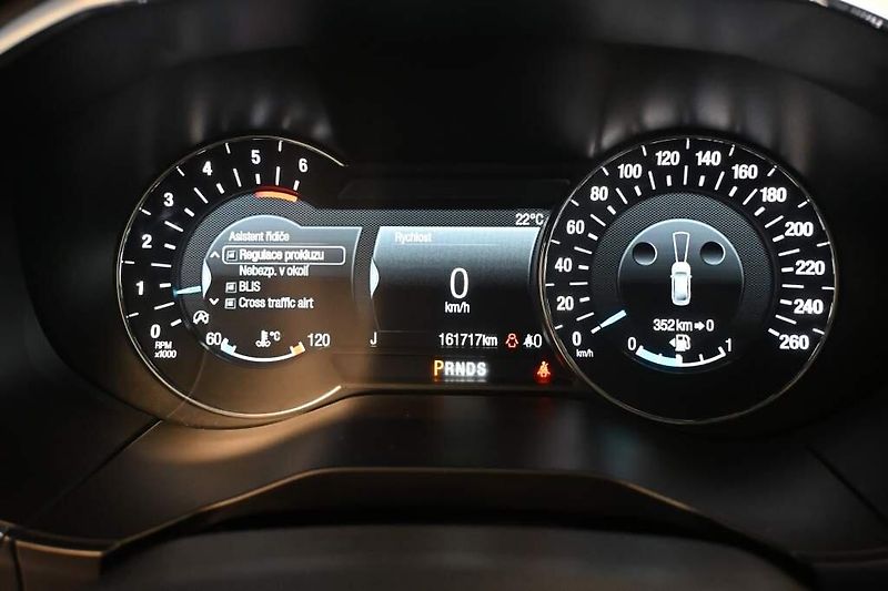 Ford S-MAX (2020) 2.0 140 KW LED ACC SONY 8AT EC - fotka 25 z 34