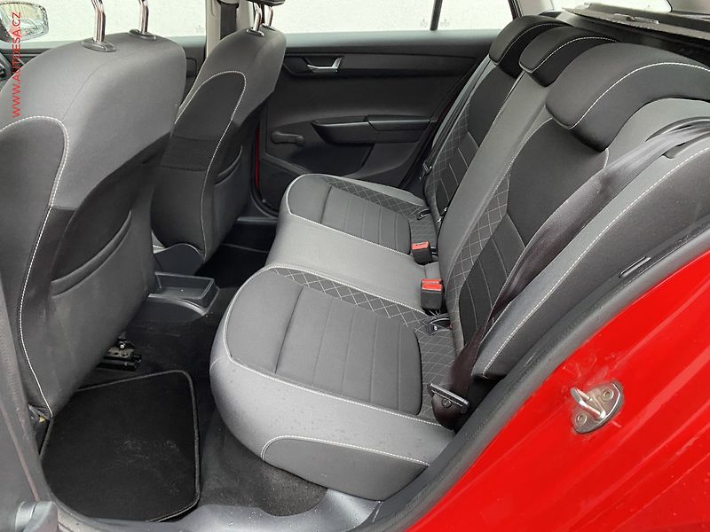 Škoda Fabia (2019) 1.0TSi, ČR, Ambition - fotka 10 z 15