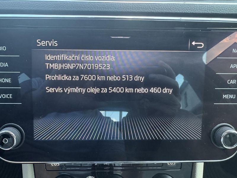 Škoda Superb (2022) 2.0TDI DSG STYLE EXTRA ČR - fotka 26 z 28