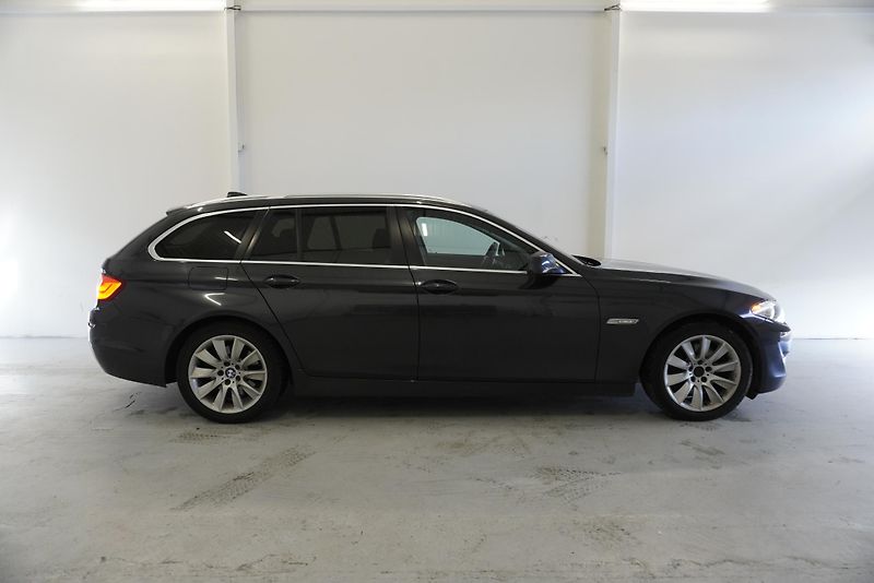 BMW Řada 5 525 3.0d - 150kW AUTOMAT - fotka 5 z 29