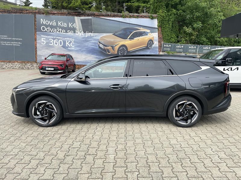 Kia K4 Sportswagon (2026) 1,6T-GDi 7DCT TOP  Sound / A17 - fotka 6 z 32