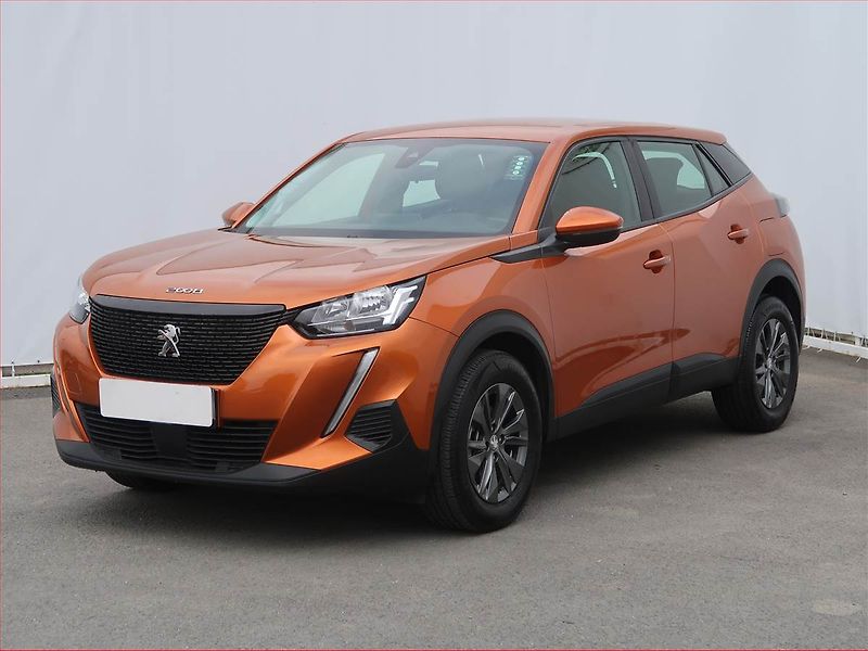 Peugeot 2008 (2021) 1.2 PureTech, ČR,1.maj - fotka 2 z 17